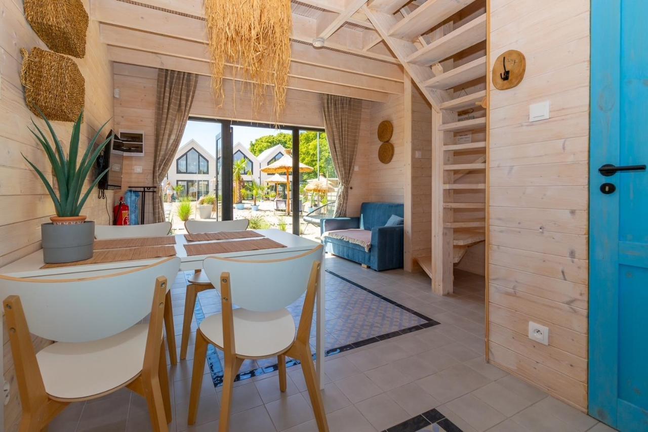 Lulu Holiday Resort Domki Z Podgrzewanym Basenem Mielno  Kültér fotó